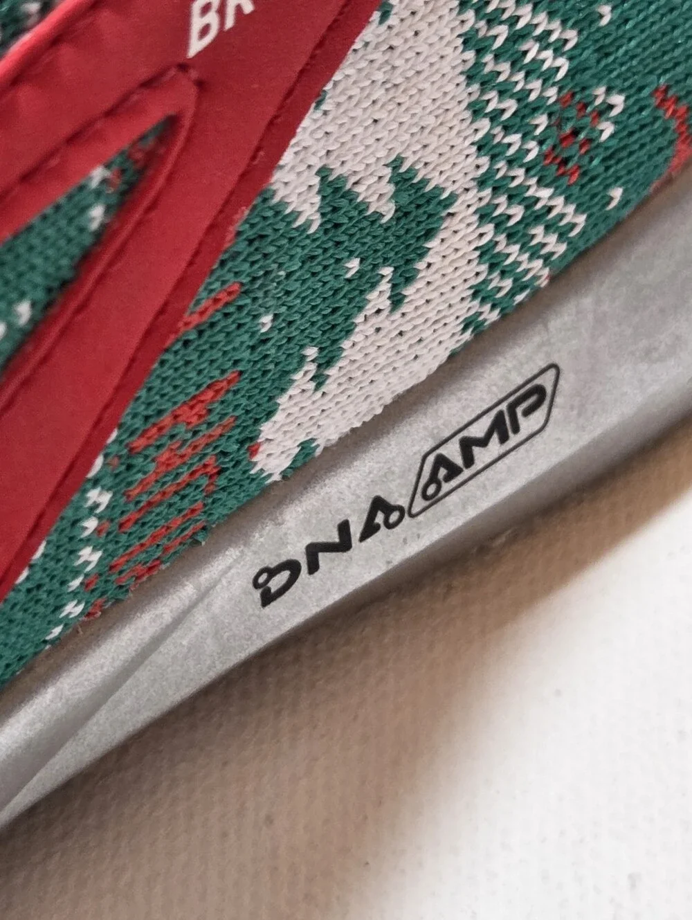 Brooks Levitate 2 Mens 8 Ugly Christmas Sweater Run Merry Holiday Shoes